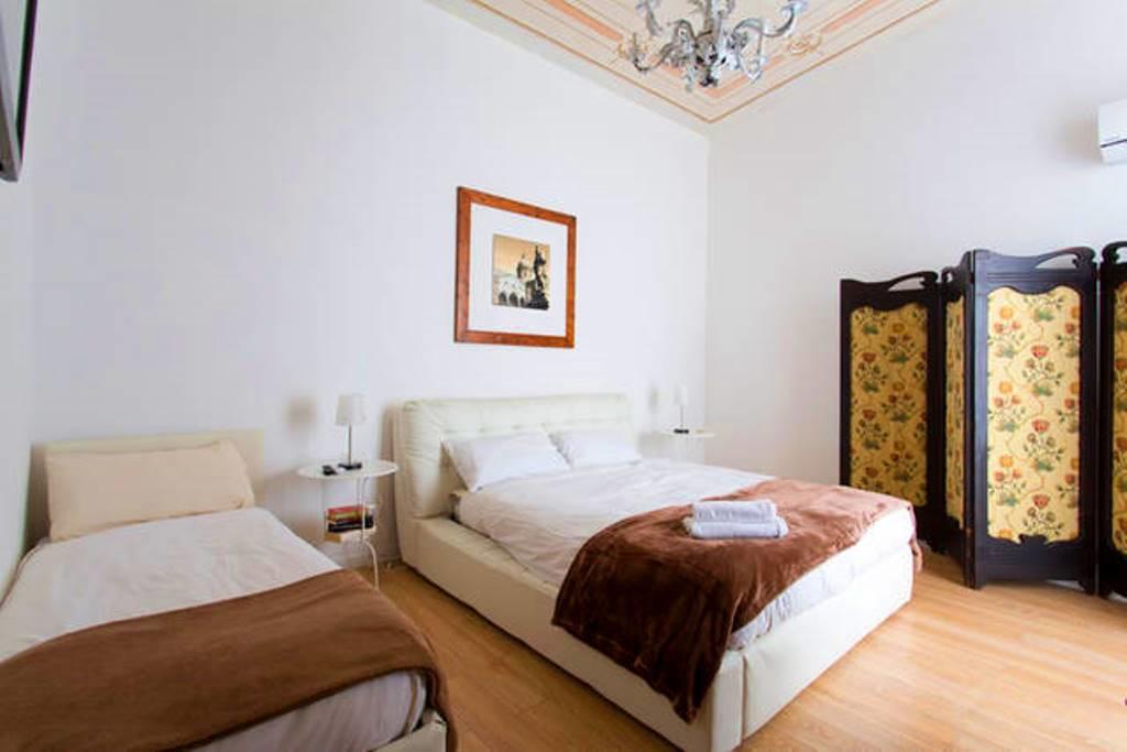 Aragona Rooms Palermo Exteriör bild