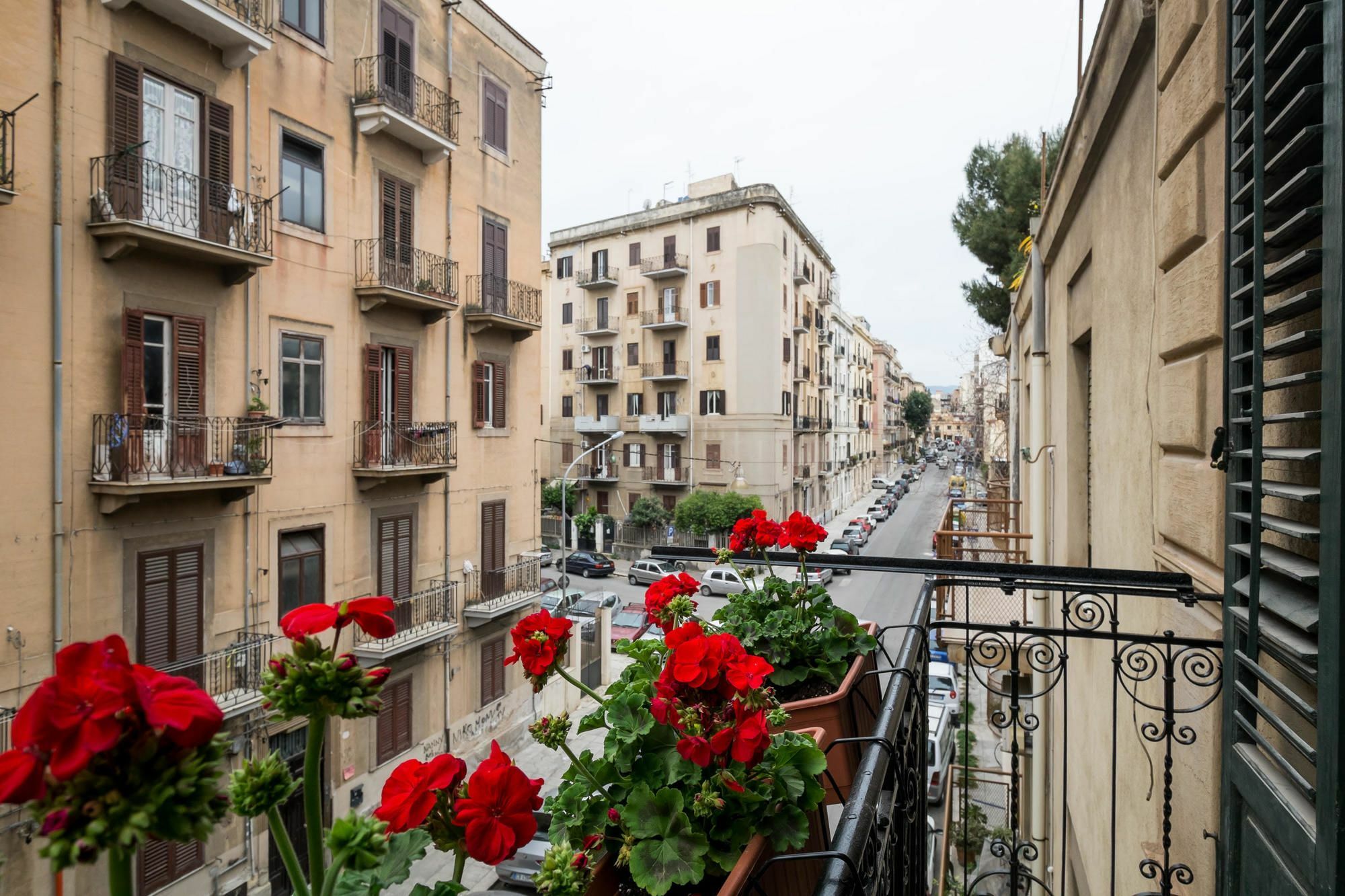 Aragona Rooms Palermo Exteriör bild